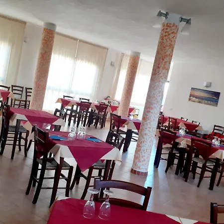 Отель Bena E Traes Laerru