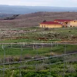 Hotell Bena E Traes Laerru