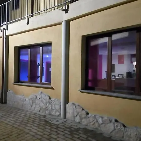 Hotel Bena E Traes Laerru