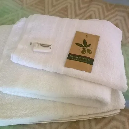 Hotel Bena E Traes Laerru