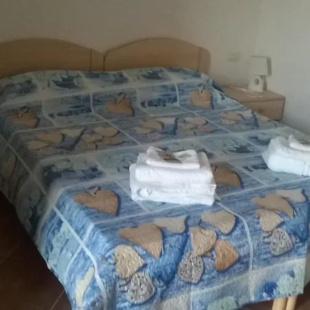 Hotel Bena E Traes Laerru