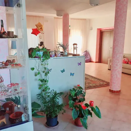 Bena E Traes Hotel Laerru