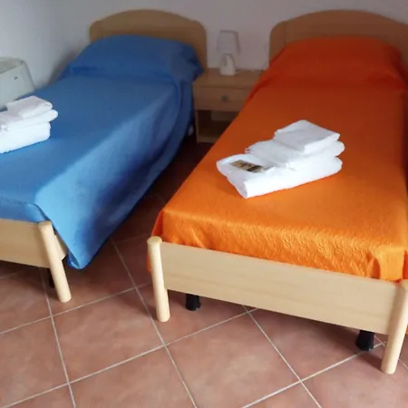 Hotel Bena E Traes Laerru